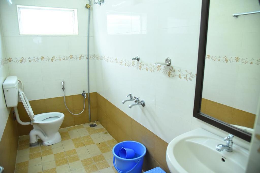 Hotel King Park Pondicherry Bagian luar foto