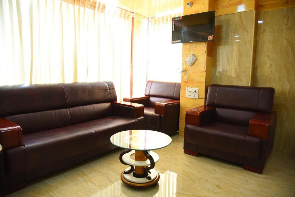 Hotel King Park Pondicherry Bagian luar foto