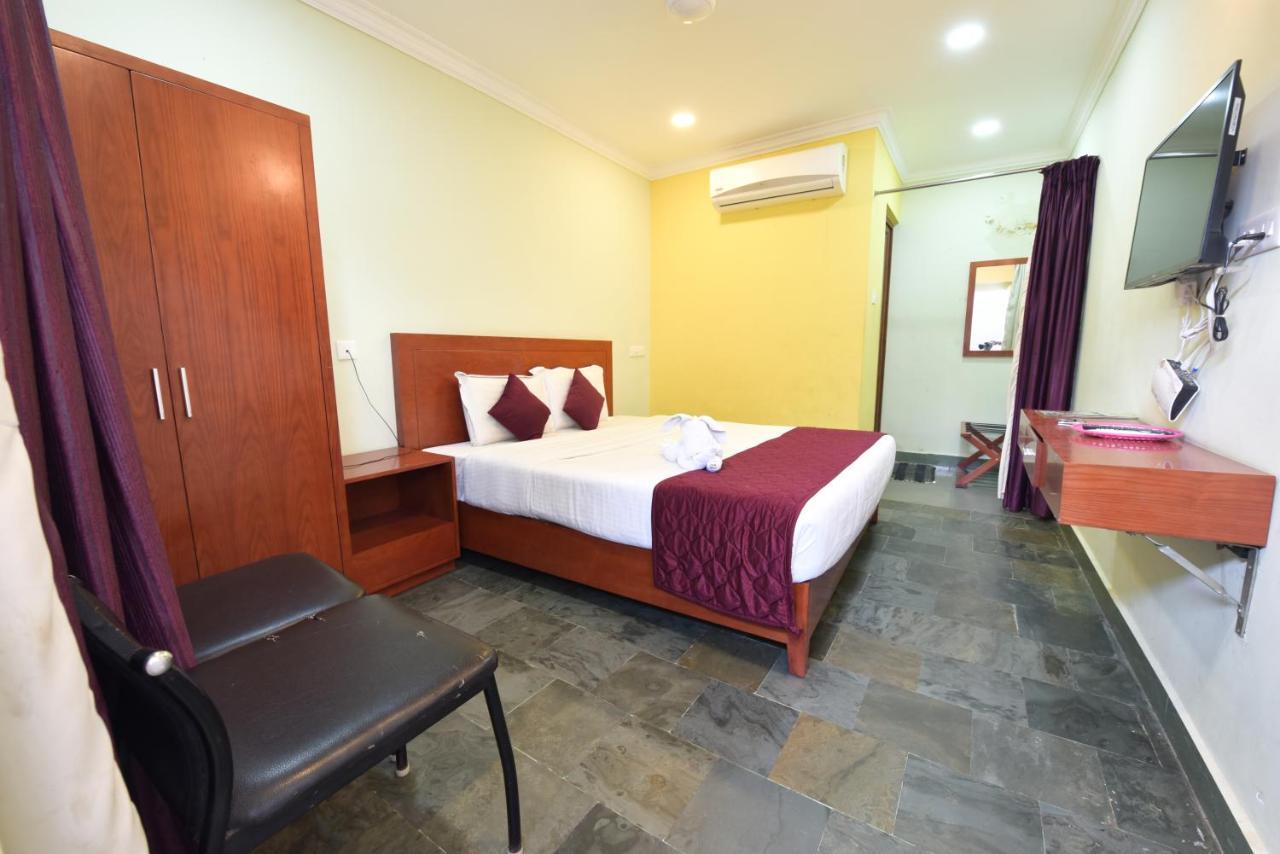 Hotel King Park Pondicherry Bagian luar foto